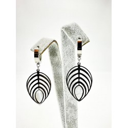 Gümüş Yaprak Detaylı Küpe